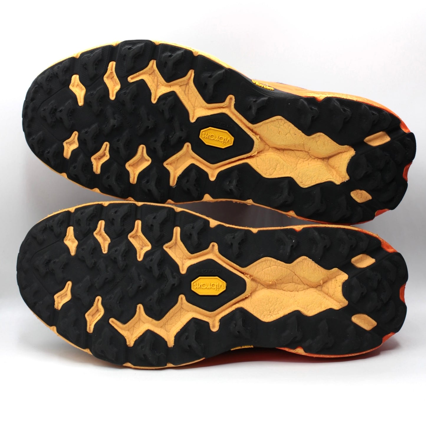 HOKA One One Speedgoat 5