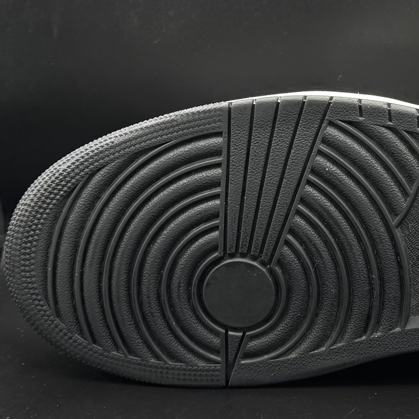 Nike Air Jordan 1 Mid SE Craft "Cement Grey"