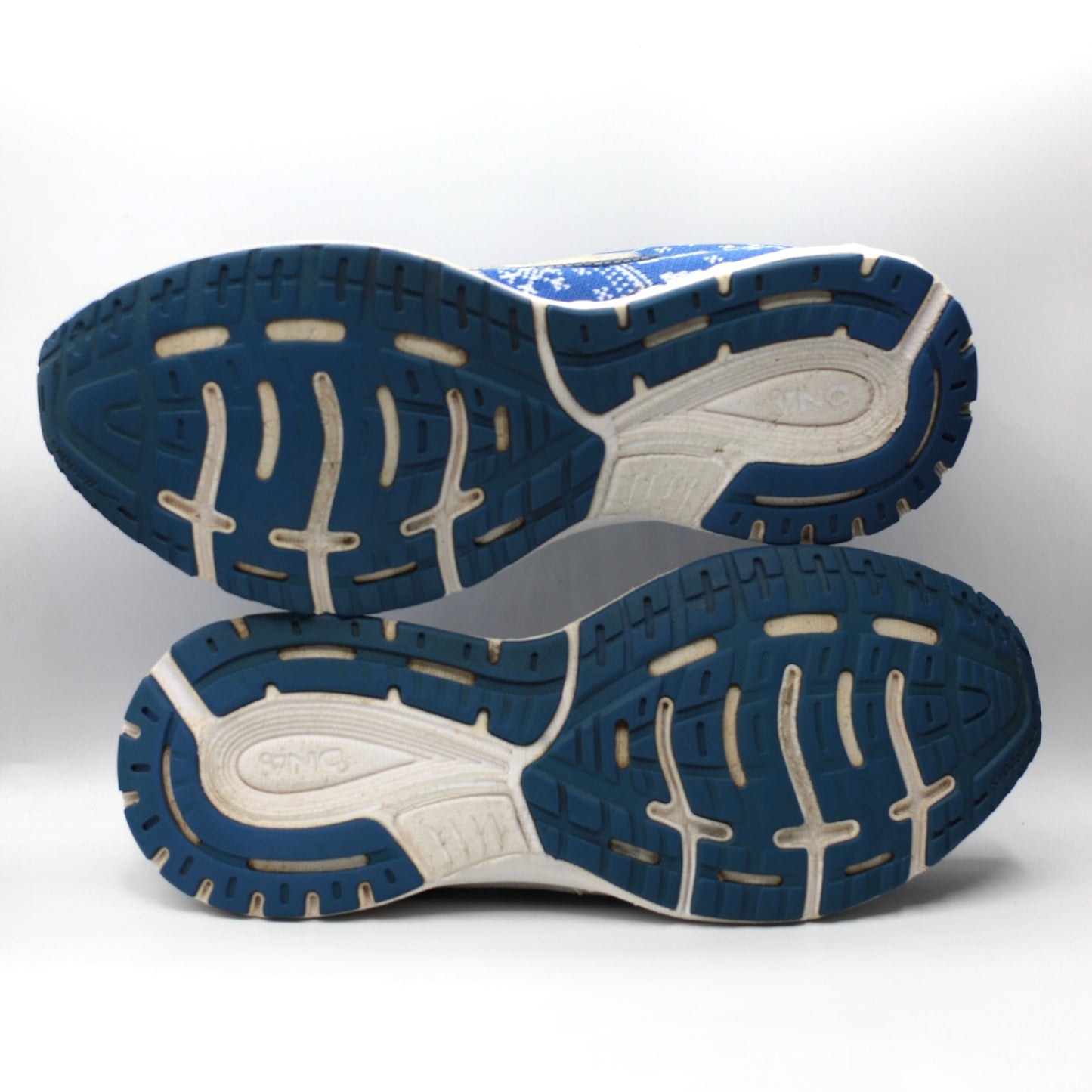 Brooks Revel Merry 3