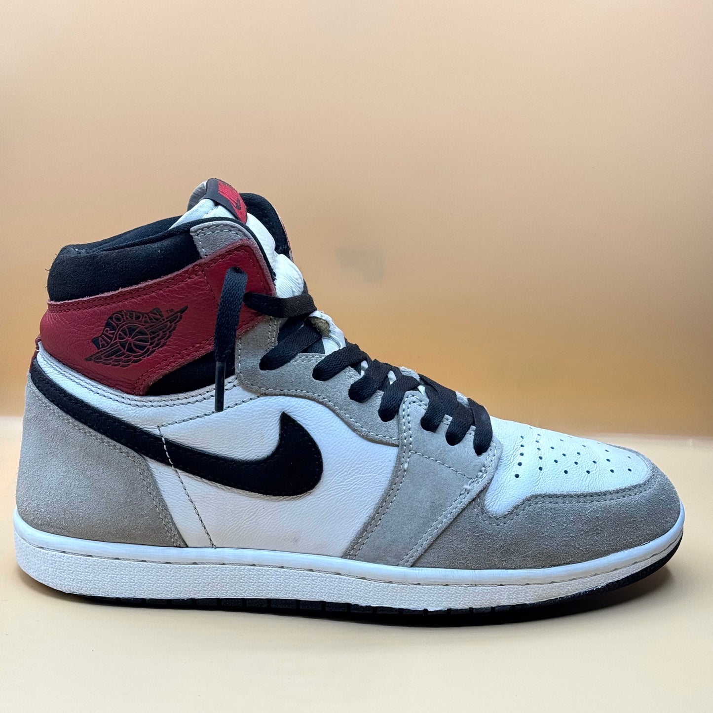 Air Jordan 1 High Smoke Grey