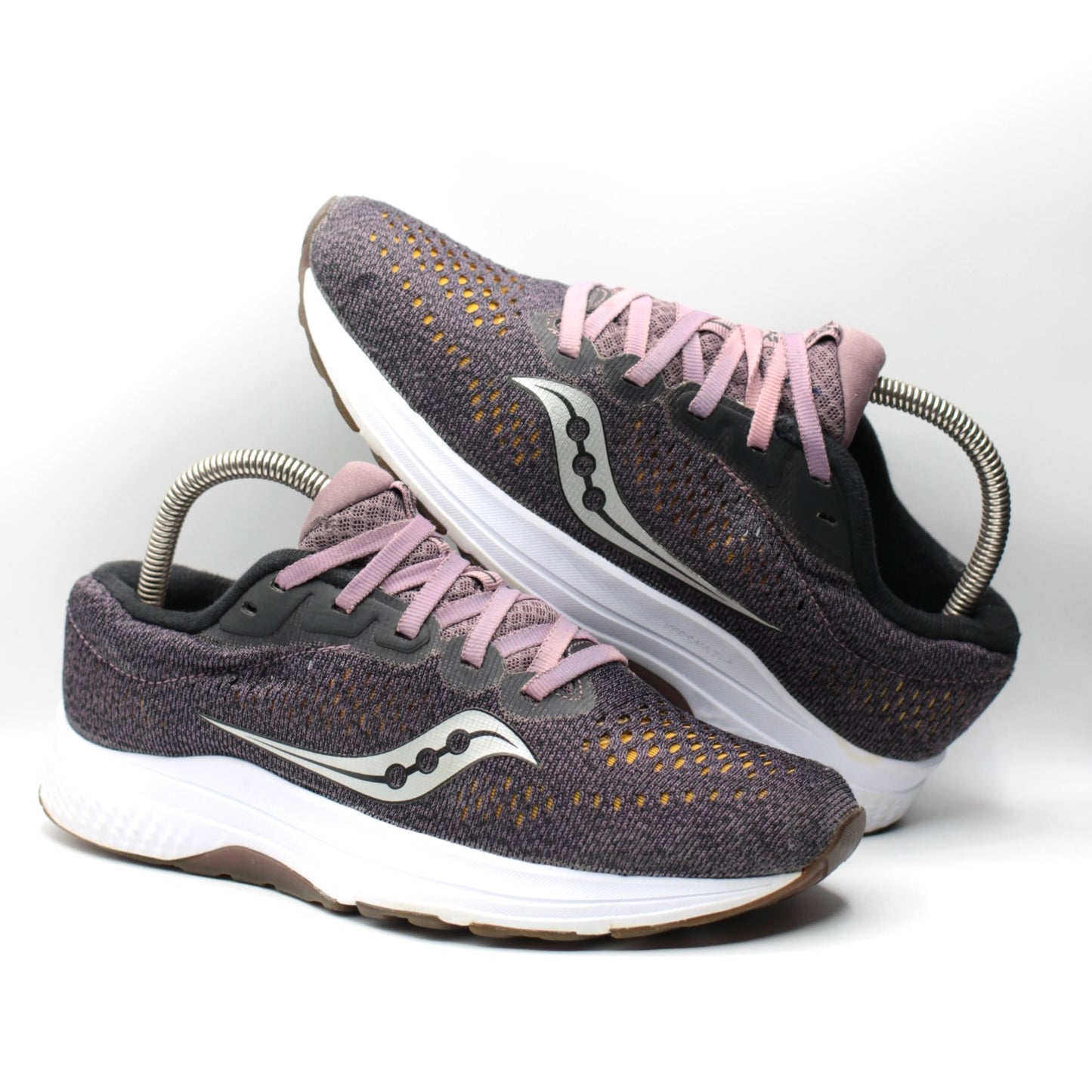 Saucony Clarion 2 (detailed video provided)