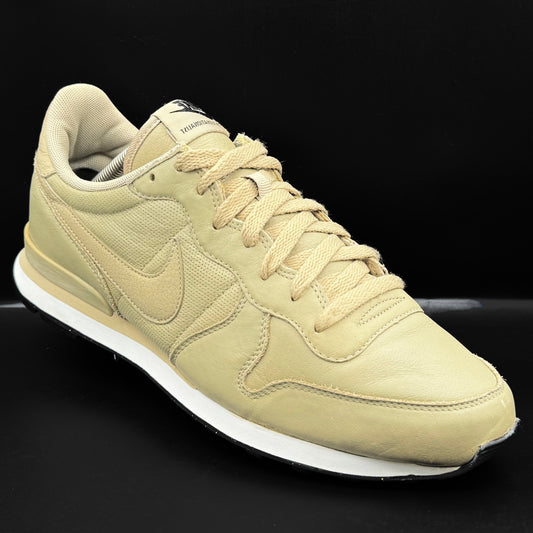 Nike Internationalist