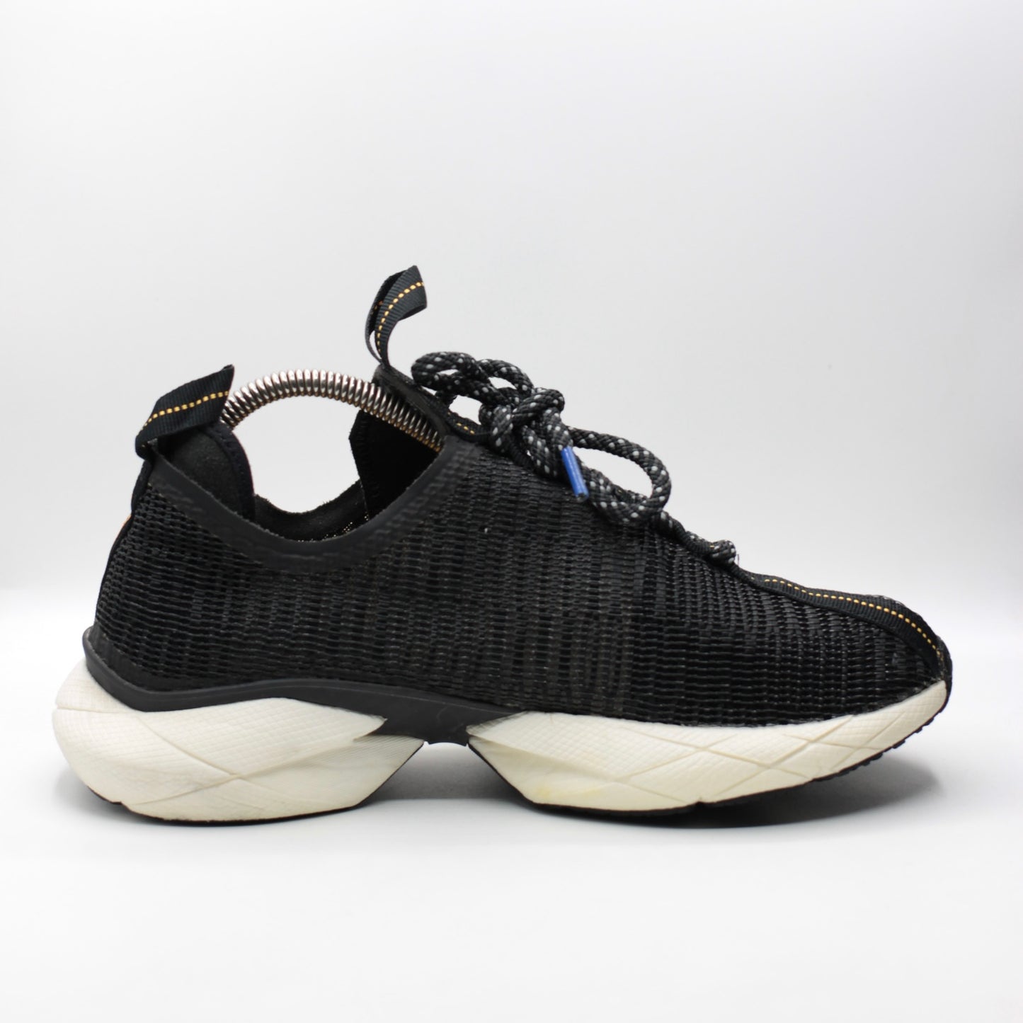 Reebok Fury Floatride (detail video provided)