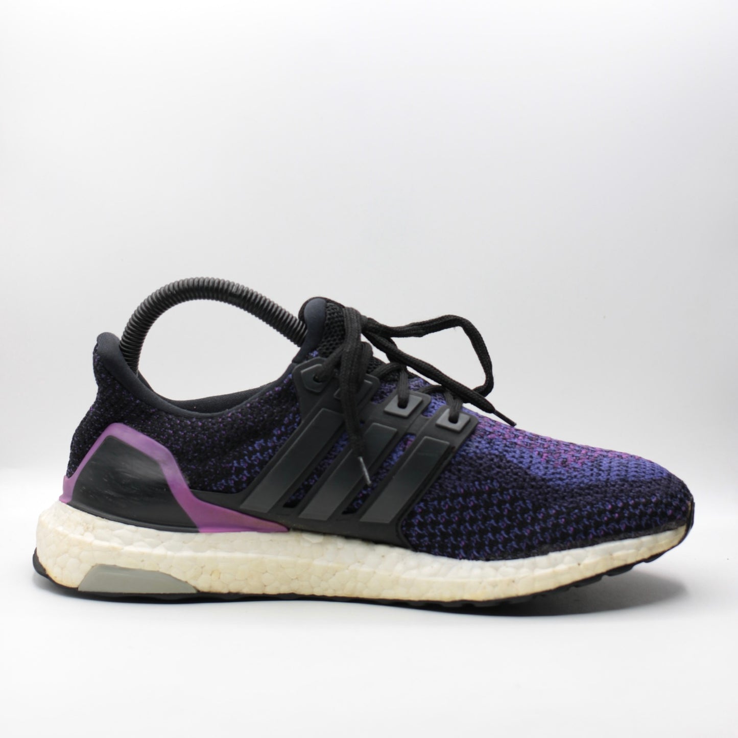 Adidas Ultraboost 2.0 (Detail video provided)