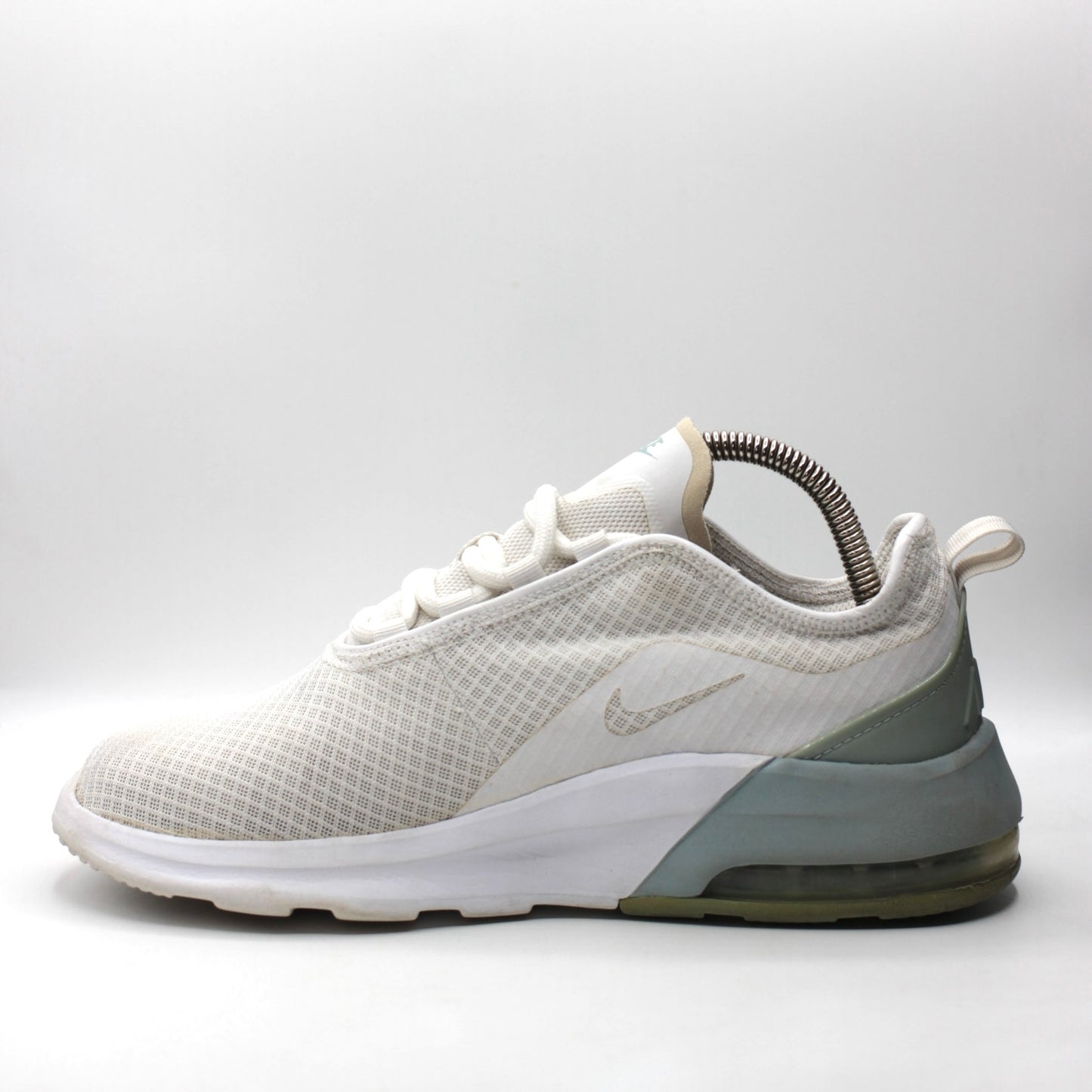 Nike Air Max Motion 2 White