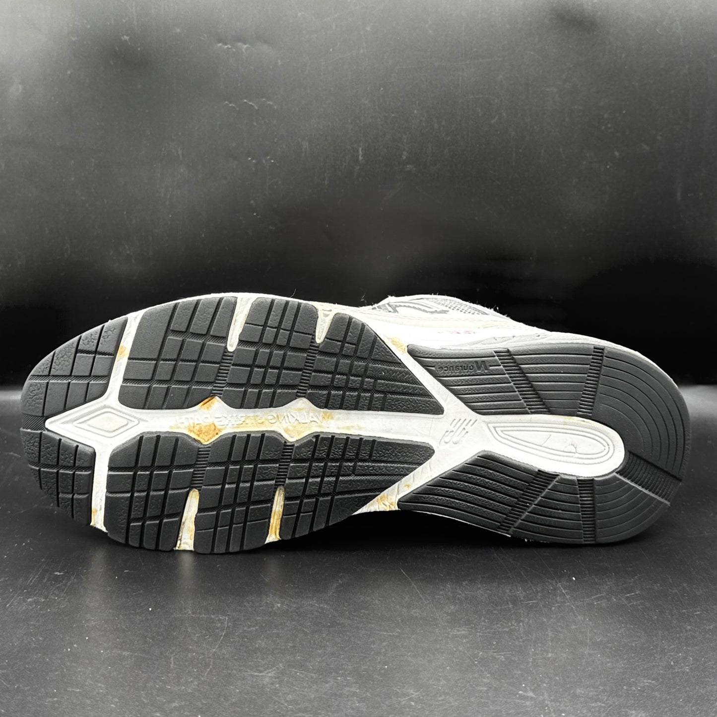 New Balance 880 "Gun Metal"
