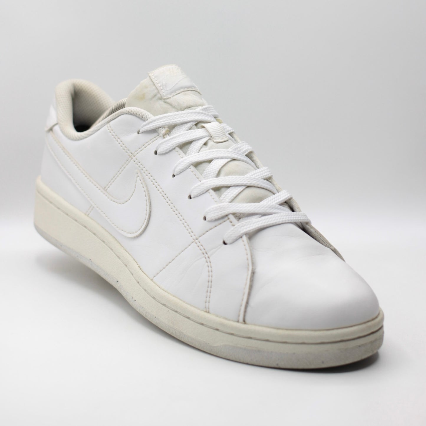 Nike Court Royale 2 (Detail video provided)