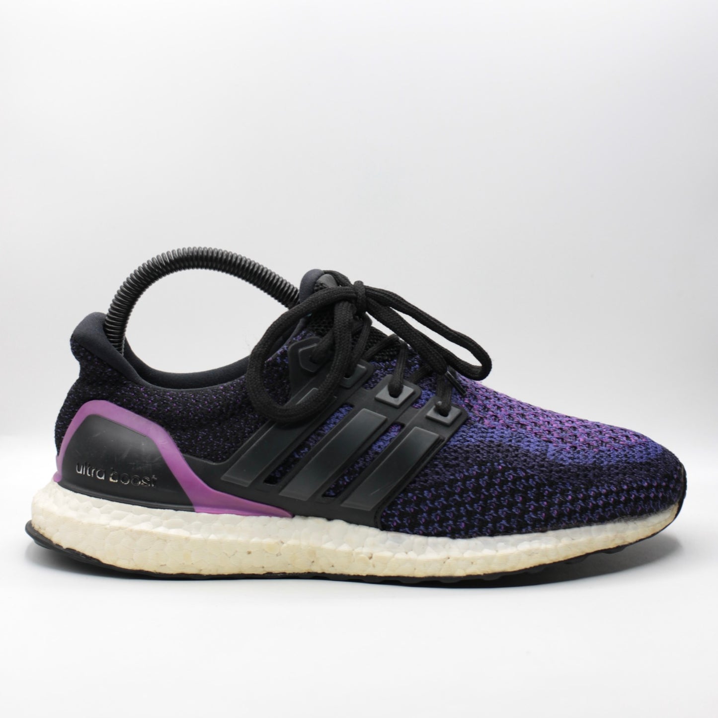 Adidas Ultraboost 2.0 (Detail video provided)