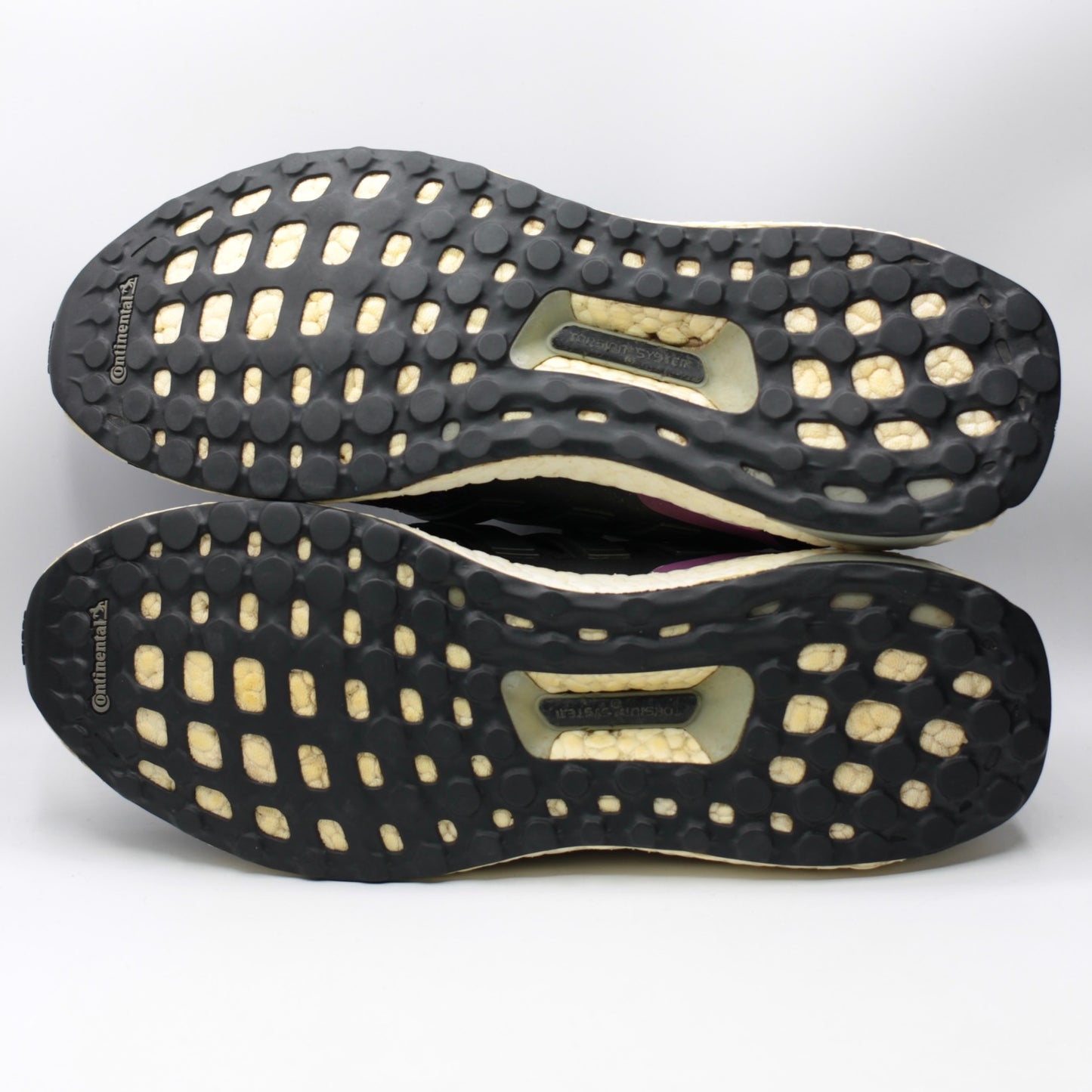 Adidas Ultraboost 2.0 (Detail video provided)