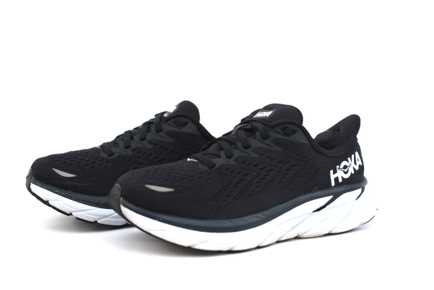 HOKA CLIFTON 8