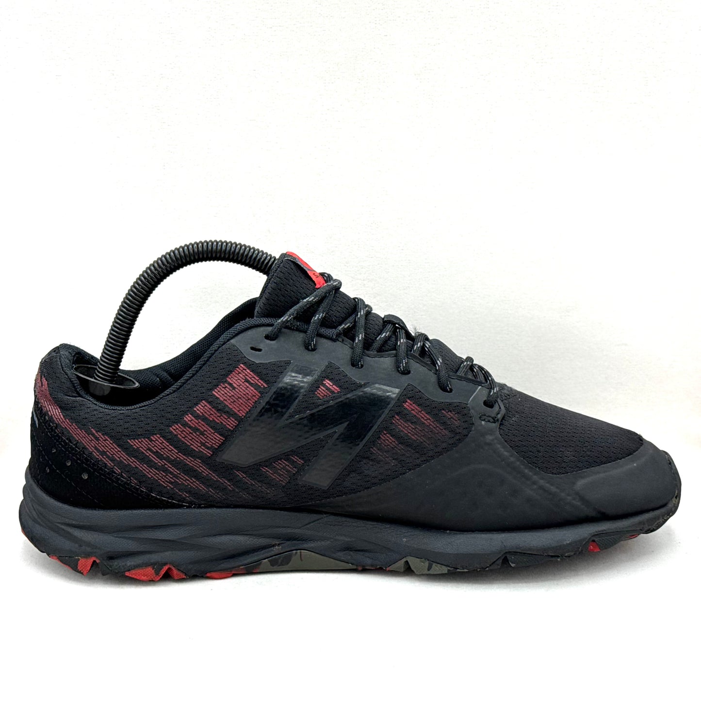 New Balance Men's 690v2