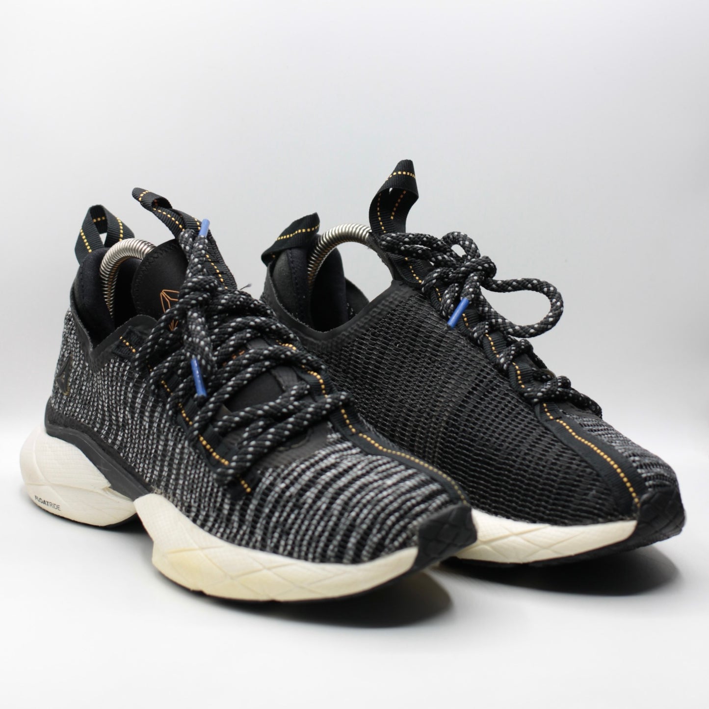 Reebok Fury Floatride (detail video provided)