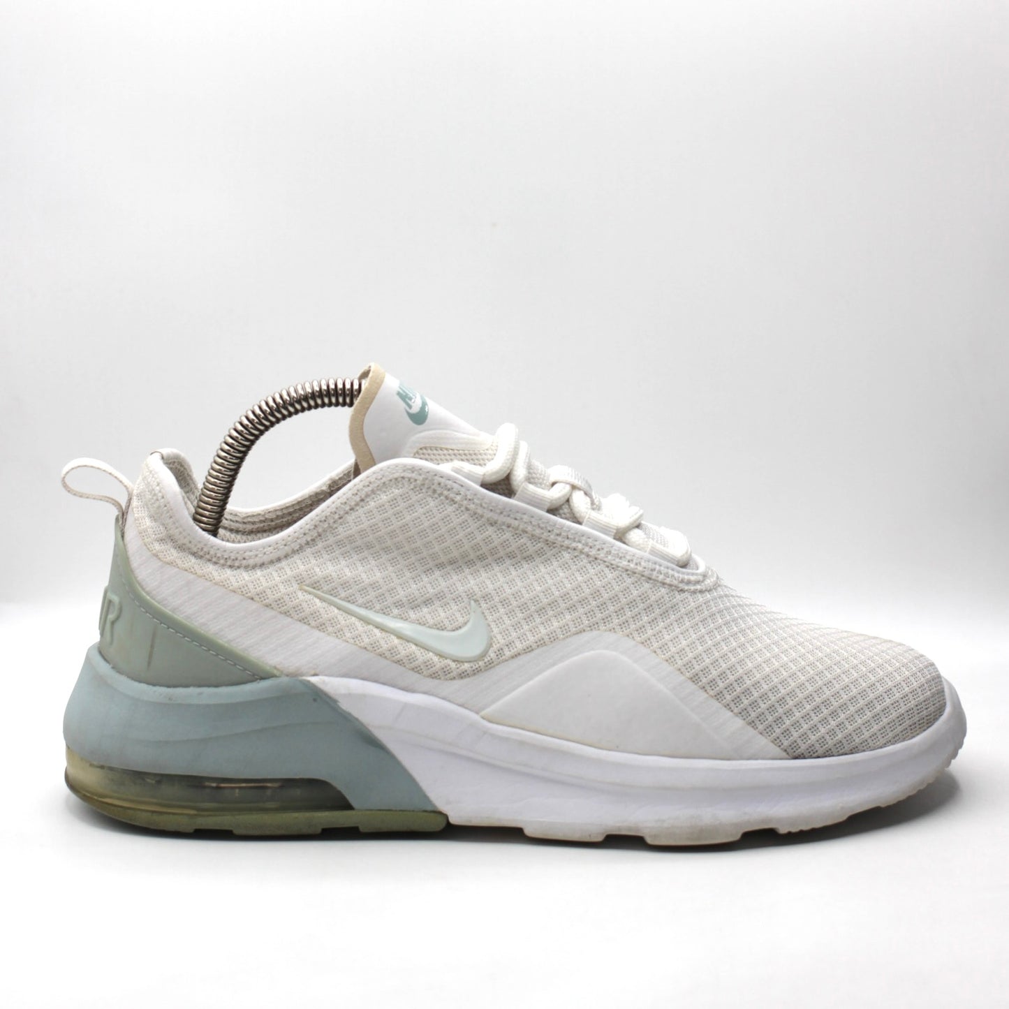 Nike Air Max Motion 2 White