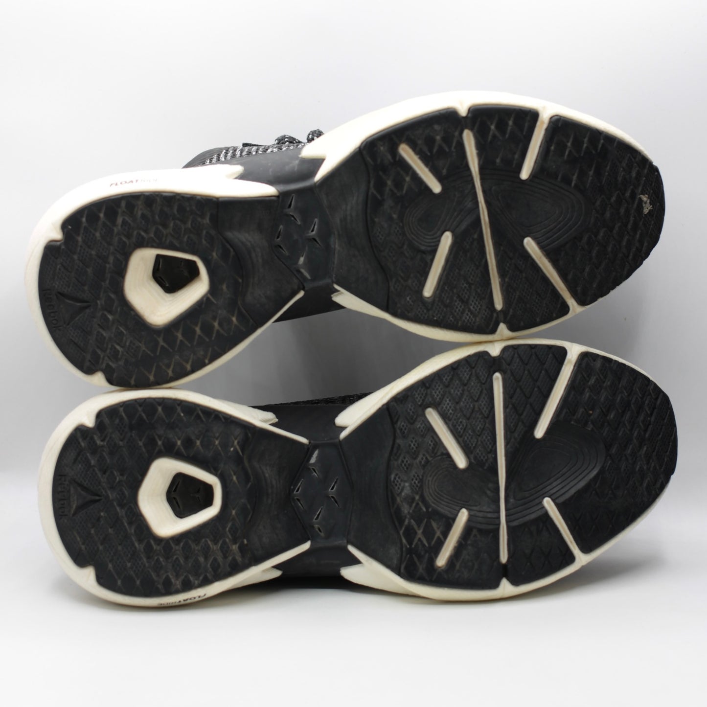 Reebok Fury Floatride (detail video provided)