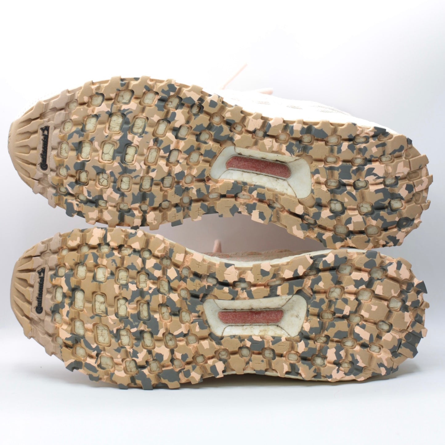 Adidas Ultraboost All Terrain (detailed video provided)