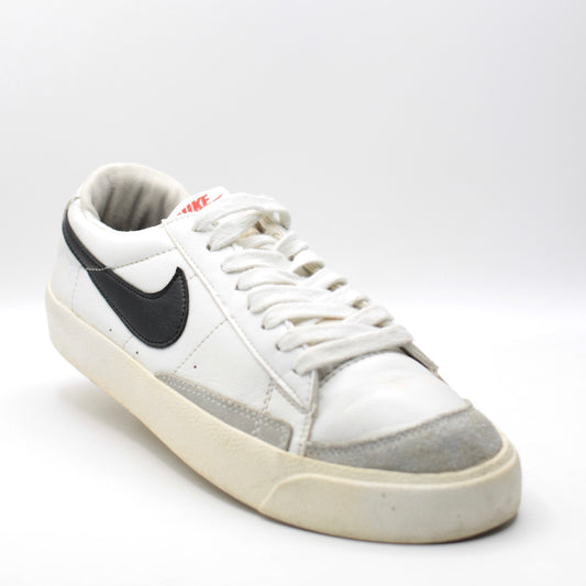 Nike Blazer Low (Detail video provided)