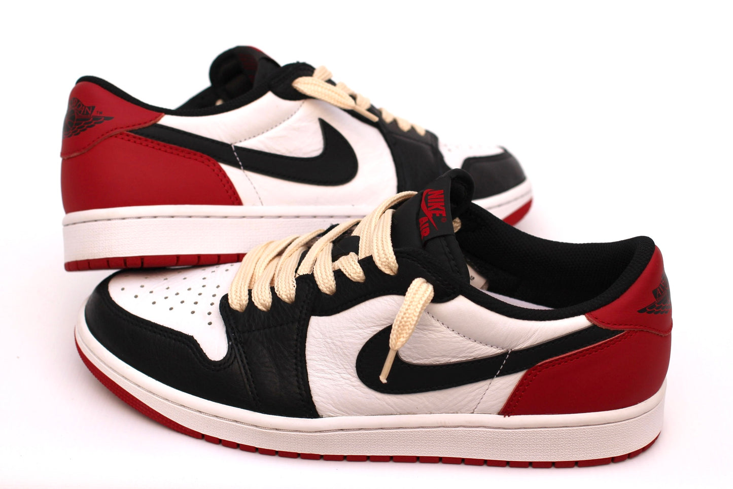 NIKE AIR JORDAN 1 LOW BLACK TOE (BOXED)