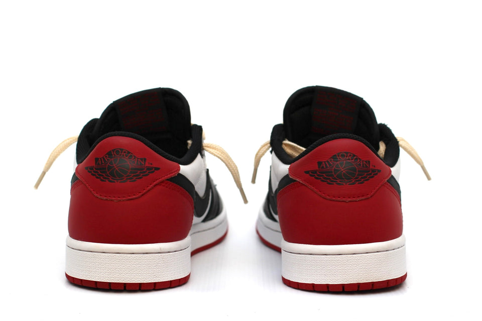 NIKE AIR JORDAN 1 LOW BLACK TOE