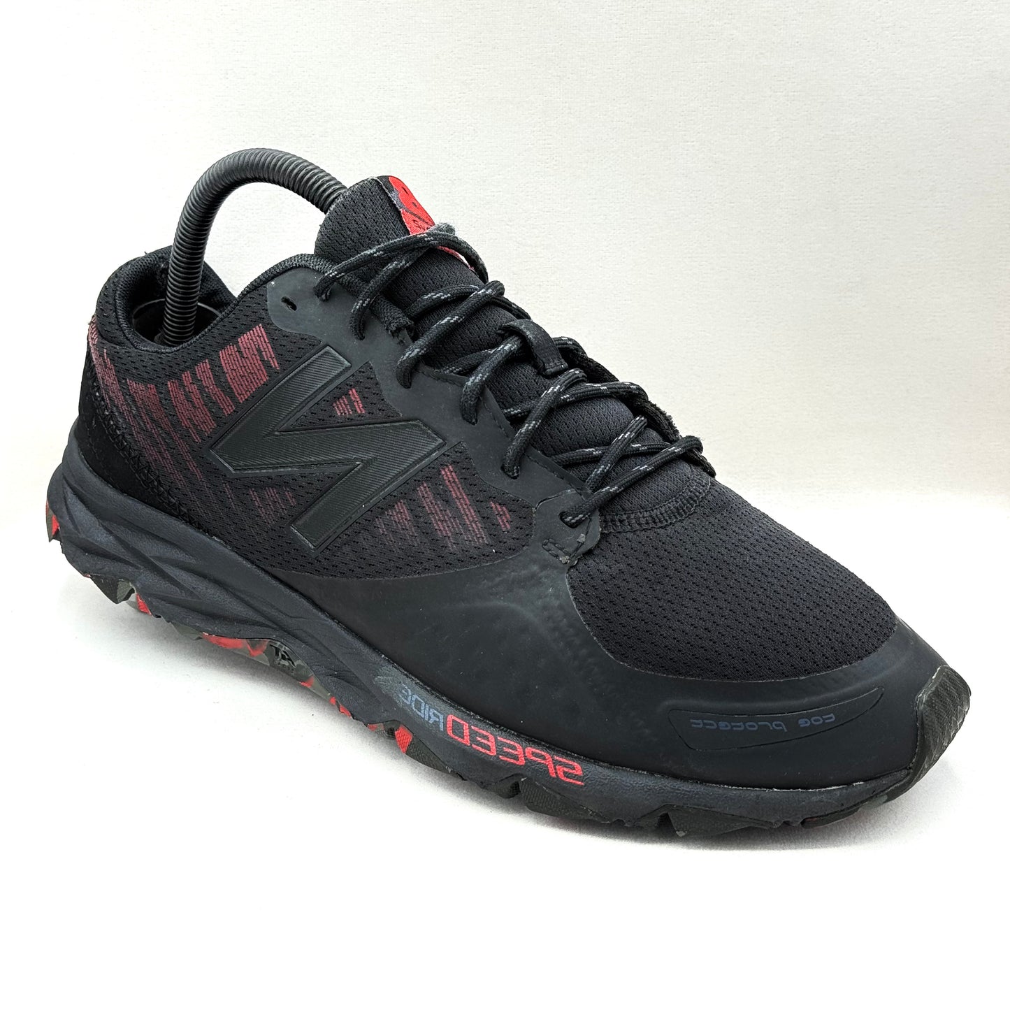 New Balance Men's 690v2