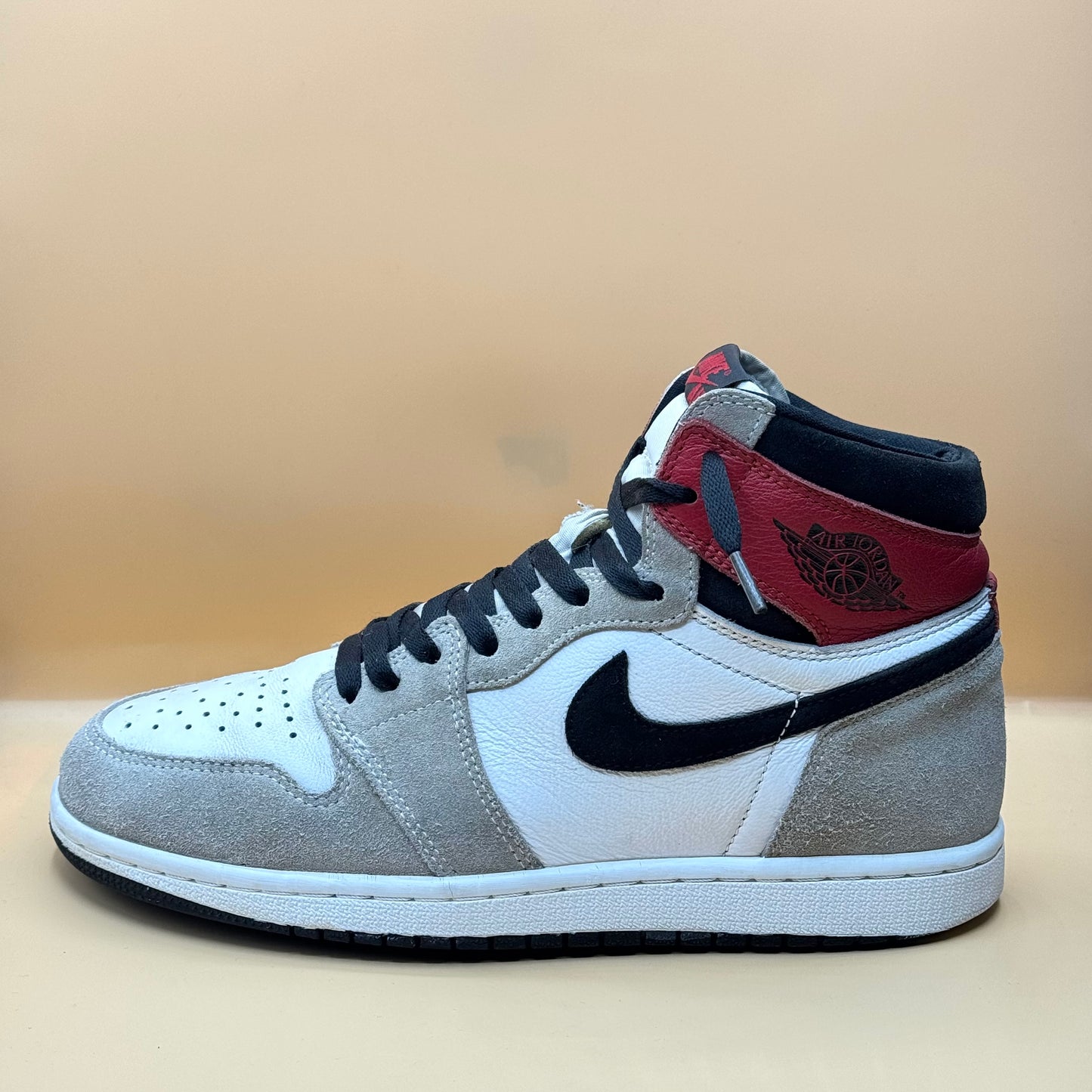 Air Jordan 1 High Smoke Grey