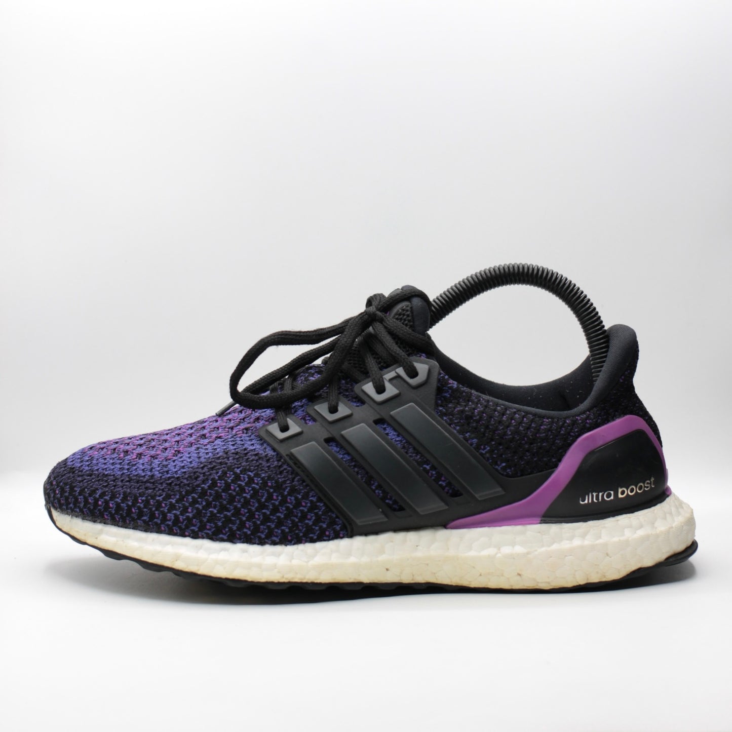 Adidas Ultraboost 2.0 (Detail video provided)