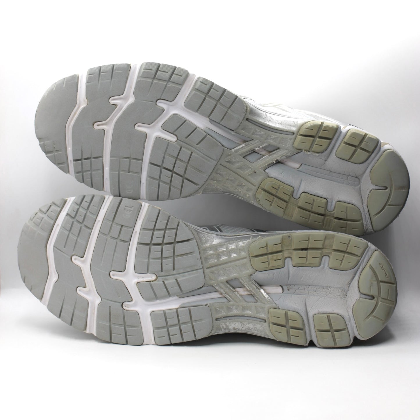 Asics Gel Kayano 26 Platinum