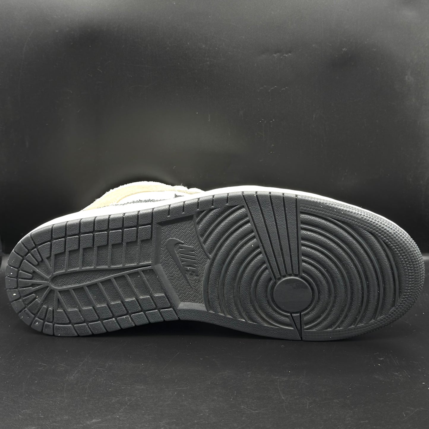Nike Air Jordan 1 Mid SE Craft "Cement Grey"