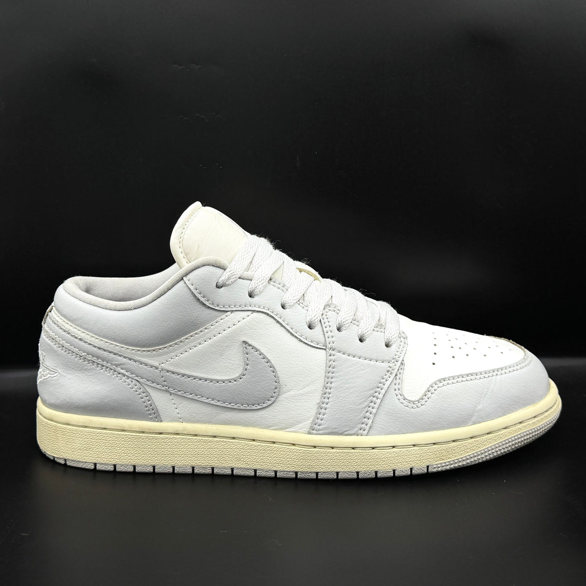 Nike Air Jordan 1 low 'Coconut Milk Neutral Grey'