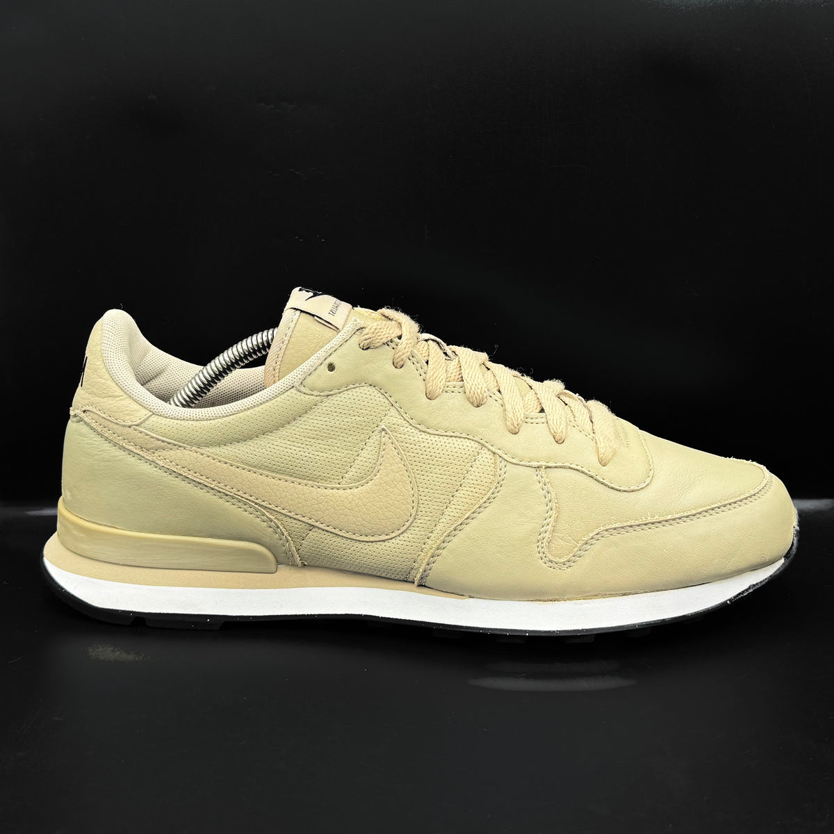 Nike Internationalist