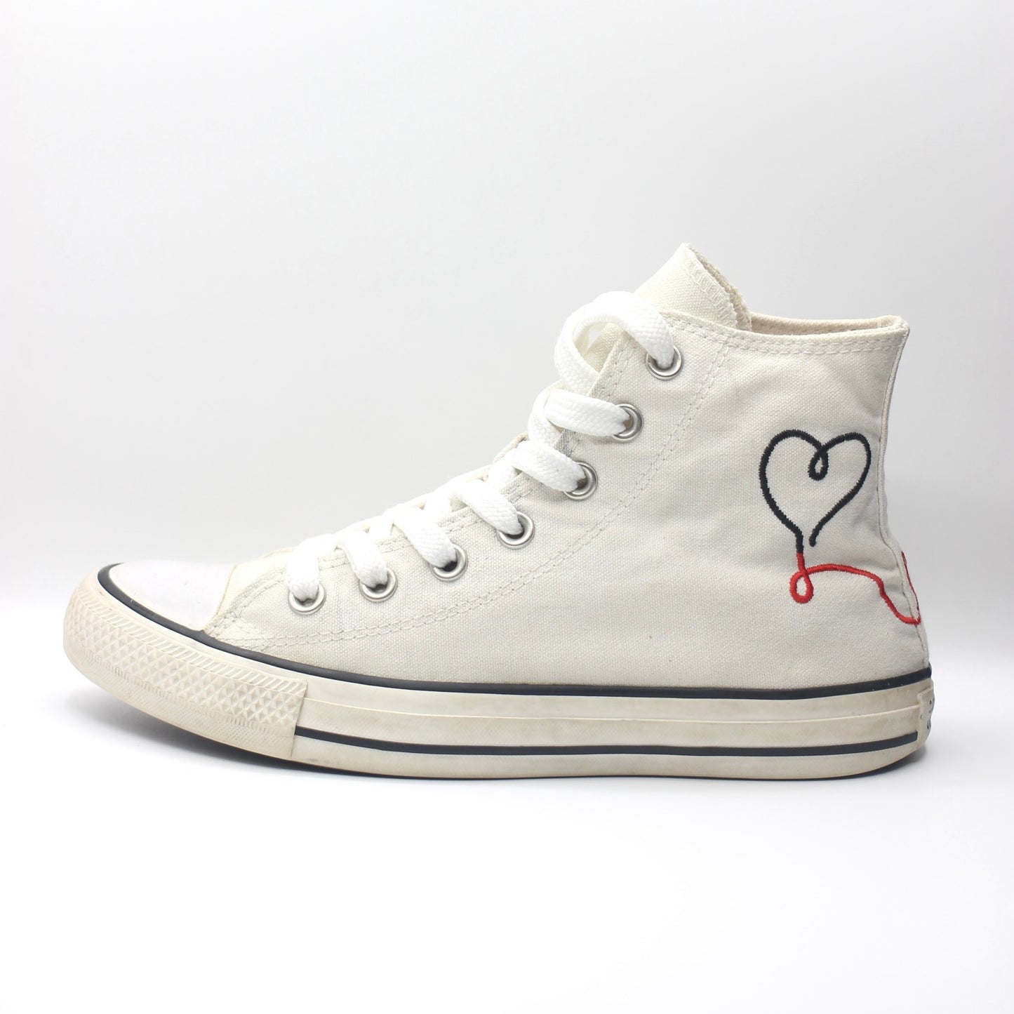 CONVERSE “MADE WITH LOVE” (Detail video provided)