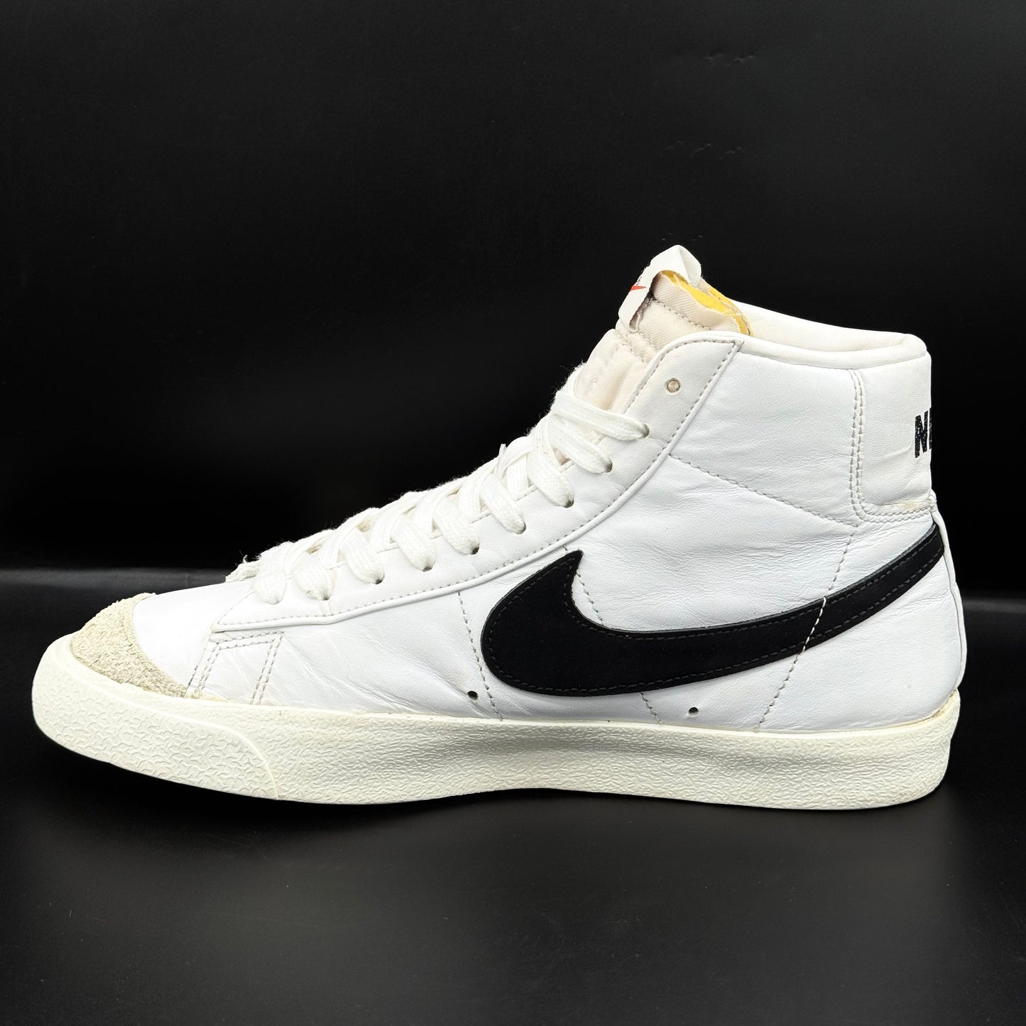 Nike Blazer Mid 77