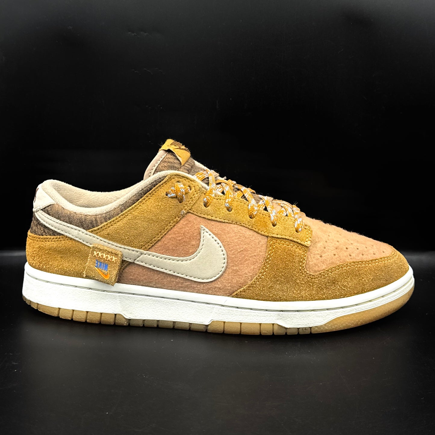 Nike Dunk Low SE "Teddy Bear Praline"