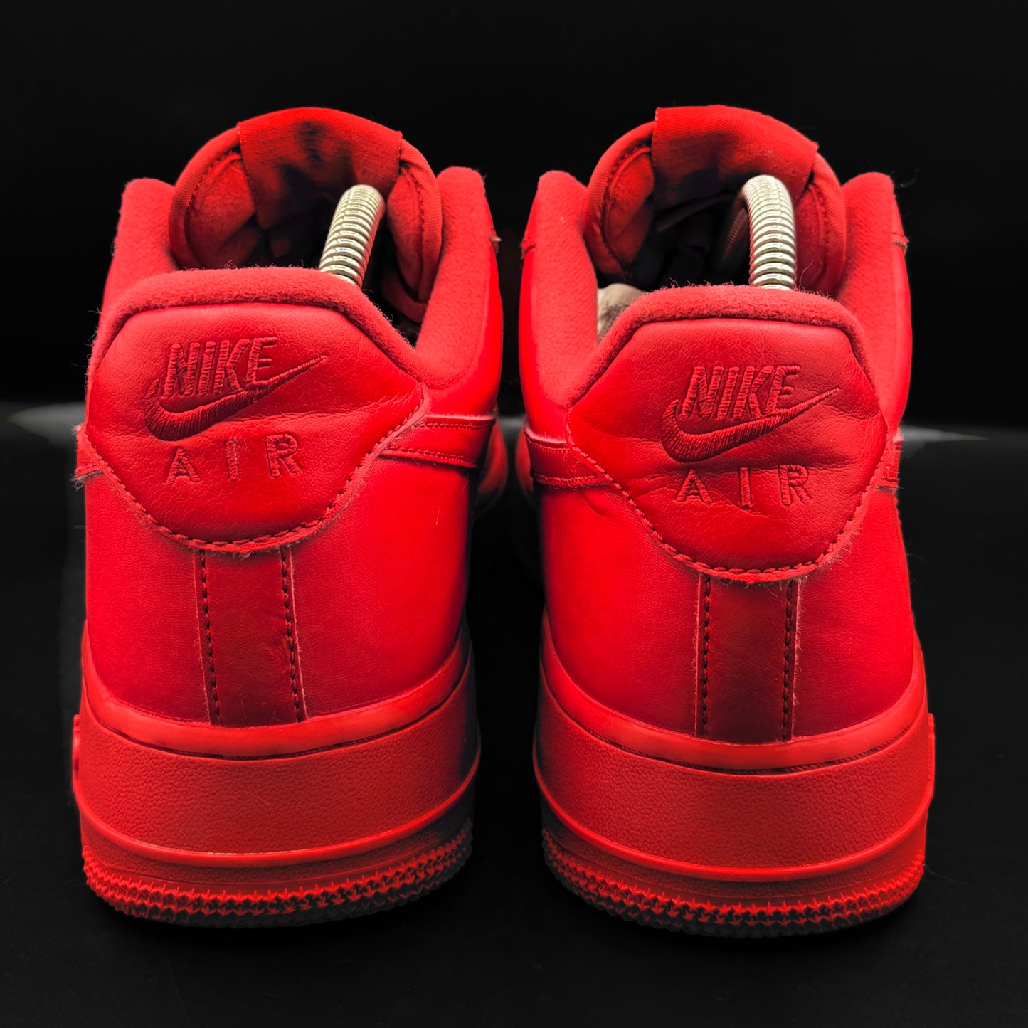 Nike Air Force 1 '07 LV8 1 "Triple Red"